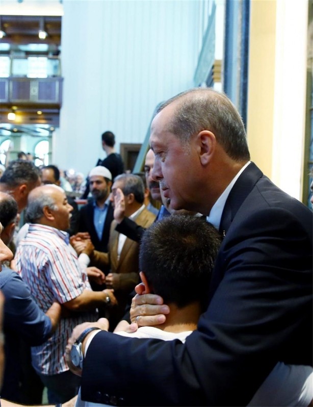 Foto - Cumhurbaşkanı Erdoğan: "Safları sık tutun"