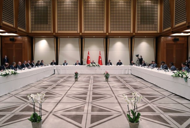 Foto - Cumhurbaşkanı Erdoğan şampiyon Başakşehir'i kabul etti