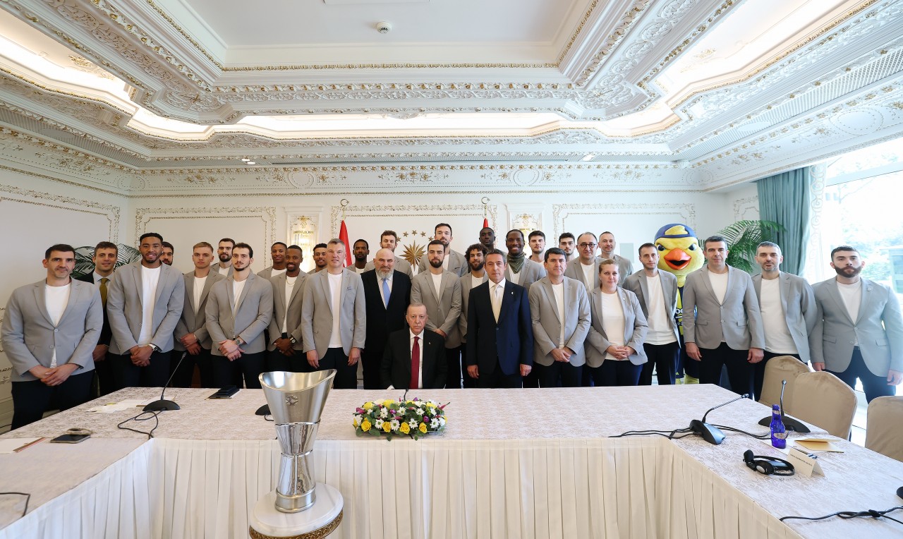 Cumhurbaşkanı Erdoğan, şampiyon Fenerbahçe’yi ağırladı