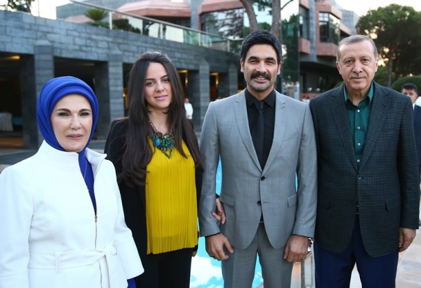 Foto - Cumhurbaşkanı Erdoğan, sporcu ve sanatçılarla birlikte iftar yaptı