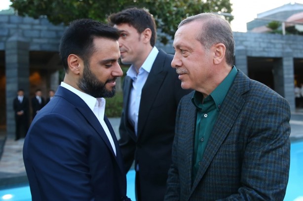 Foto - Cumhurbaşkanı Erdoğan, sporcu ve sanatçılarla birlikte iftar yaptı