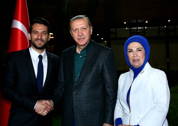 Foto - Cumhurbaşkanı Erdoğan, sporcu ve sanatçılarla birlikte iftar yaptı