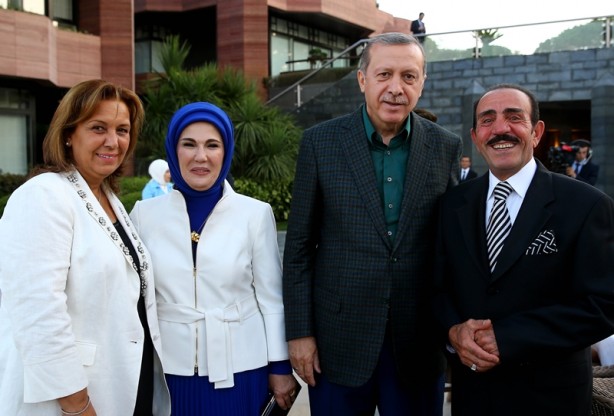 Foto - Cumhurbaşkanı Erdoğan, sporcu ve sanatçılarla birlikte iftar yaptı