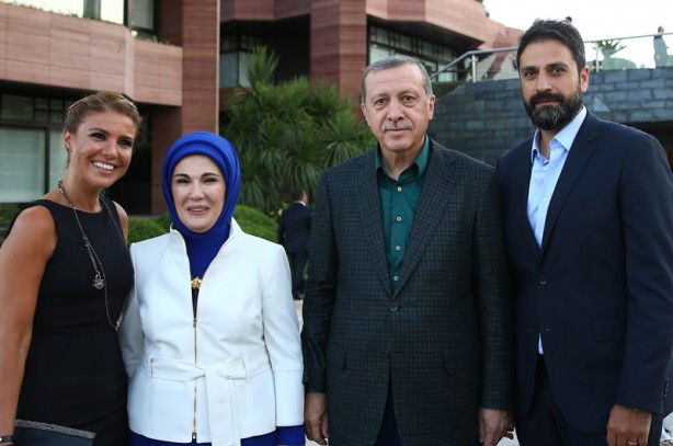 Foto - Cumhurbaşkanı Erdoğan, sporcu ve sanatçılarla birlikte iftar yaptı