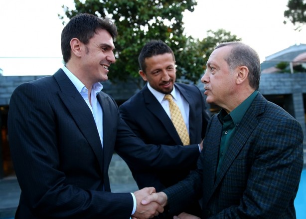 Foto - Cumhurbaşkanı Erdoğan, sporcu ve sanatçılarla birlikte iftar yaptı