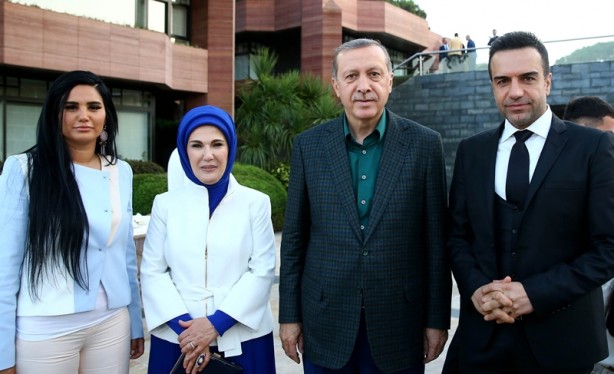 Foto - Cumhurbaşkanı Erdoğan, sporcu ve sanatçılarla birlikte iftar yaptı