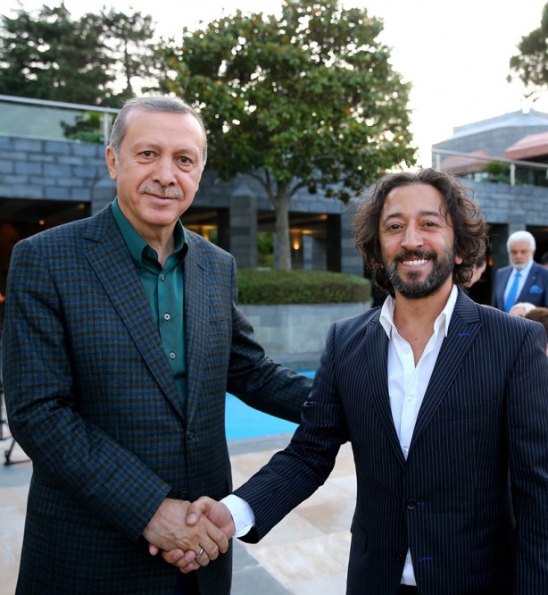 Foto - Cumhurbaşkanı Erdoğan, sporcu ve sanatçılarla birlikte iftar yaptı