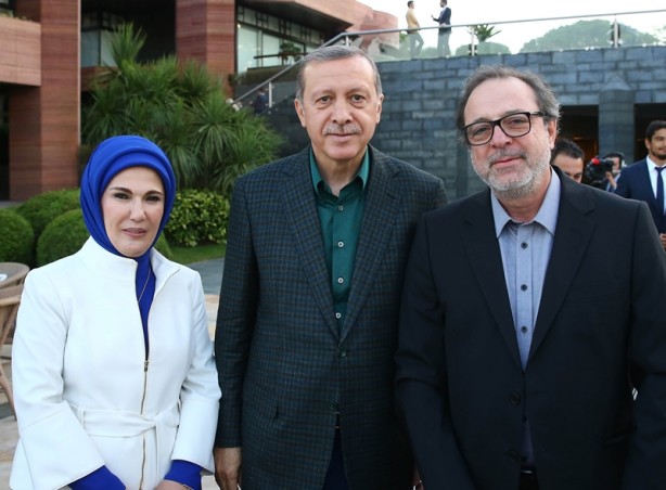 Foto - Cumhurbaşkanı Erdoğan, sporcu ve sanatçılarla birlikte iftar yaptı