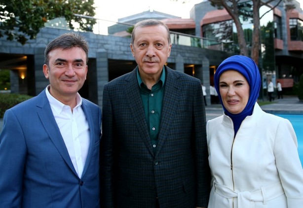 Foto - Cumhurbaşkanı Erdoğan, sporcu ve sanatçılarla birlikte iftar yaptı