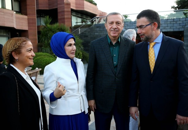 Foto - Cumhurbaşkanı Erdoğan, sporcu ve sanatçılarla birlikte iftar yaptı