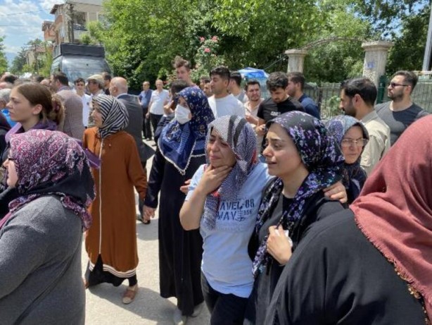 Foto - Cumhurbaşkanı Erdoğan, Sude Naz'ın cenazesine katıldı