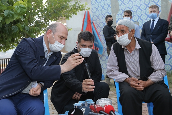 Foto - Cumhurbaşkanı Erdoğan terör örgütü PKK'nın katlettiği işçinin ailesiyle görüştü