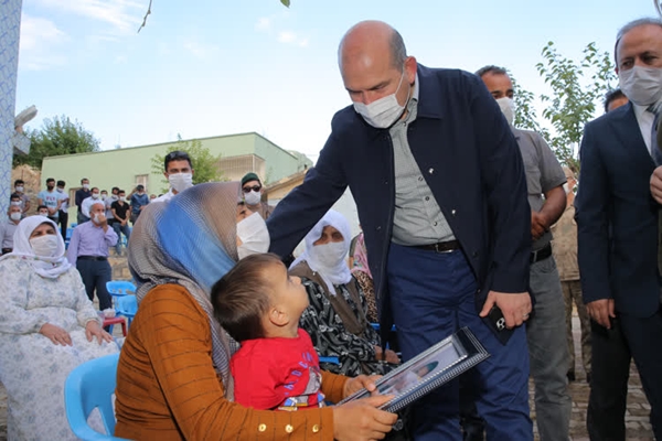 Foto - Cumhurbaşkanı Erdoğan terör örgütü PKK'nın katlettiği işçinin ailesiyle görüştü