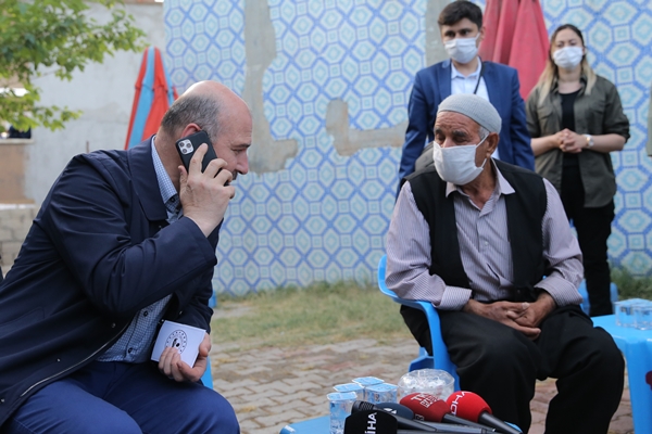 Cumhurbaşkanı Erdoğan terör örgütü PKK'nın katlettiği işçinin ailesiyle görüştü