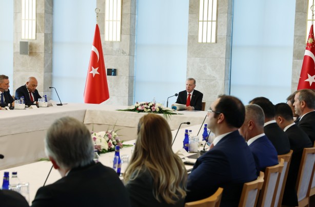 Foto - Cumhurbaşkanı Erdoğan, TFF Başkanı Büyükekşi’yi kabul etti