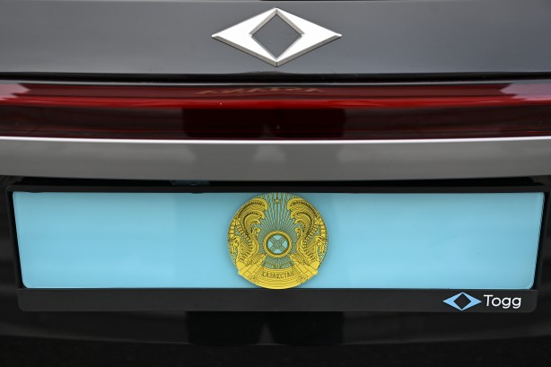 Foto - Cumhurbaşkanı Erdoğan, TOGG'u hediye etti ve yola çıktı! TOGG sürprizi...