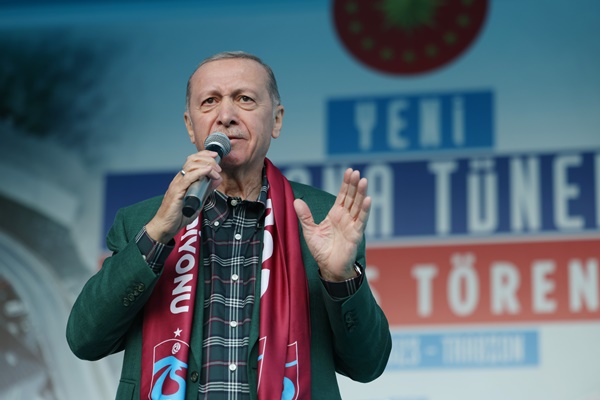 Foto - Cumhurbaşkanı Erdoğan Trabzon'da müjdeyi verdi: Yakında başlıyor