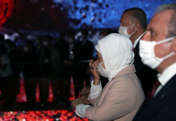 Foto - Cumhurbaşkanı Erdoğan ve eşi Emine Erdoğan duygu dolu anlar yaşadı