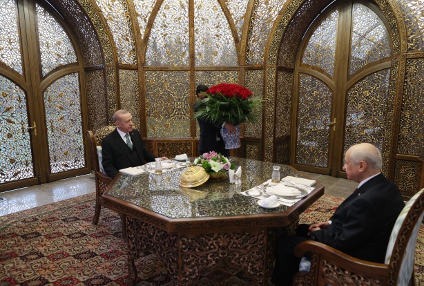 Foto - Cumhurbaşkanı Erdoğan, MHP lideri Bahçeli ile Özbek Otağı'nda iftar yaptı