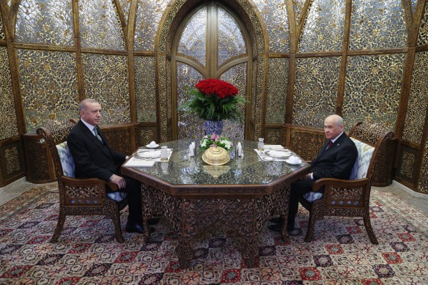 Foto - Cumhurbaşkanı Erdoğan, MHP lideri Bahçeli ile Özbek Otağı'nda iftar yaptı