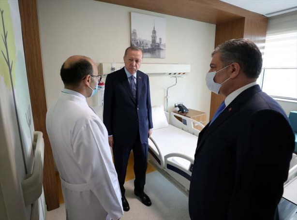 Foto - Cumhurbaşkanı Erdoğan yerli solunum cihazlarını inceledi