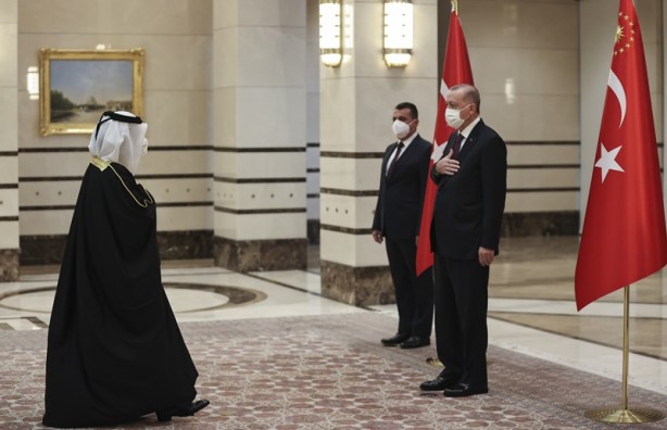 Cumhurbaşkanı Erdoğan'a güven mektubu sundu!