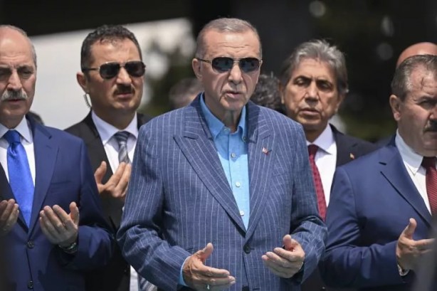 Foto - Cumhurbaşkanı Erdoğan'dan Adnan Menderes'in anıt mezarına ziyaret