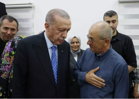 Foto - Cumhurbaşkanı Erdoğan'dan Cem Evi'ne Muharrem ayı ziyareti! Dikkat çeken kareler!