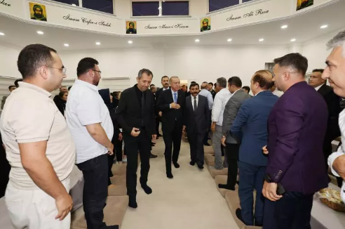 Foto - Cumhurbaşkanı Erdoğan'dan Cem Evi'ne Muharrem ayı ziyareti! Dikkat çeken kareler!