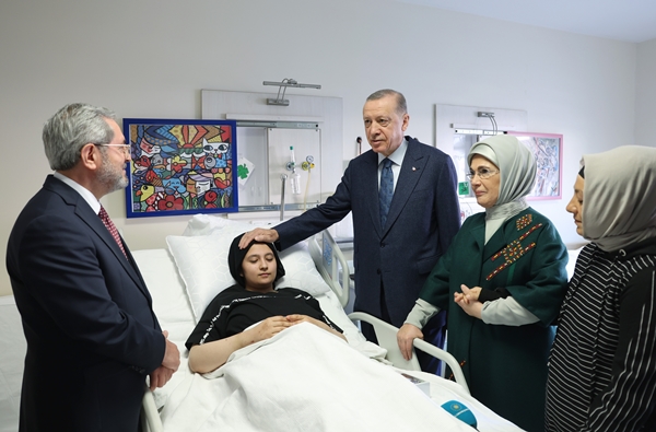 Foto - Cumhurbaşkanı Erdoğan'dan depremzedelere ziyaret