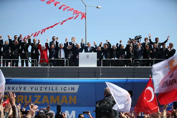 Foto - Cumhurbaşkanı Erdoğan'dan esnafa vergi muafiyeti ve ÖTV müjdesi