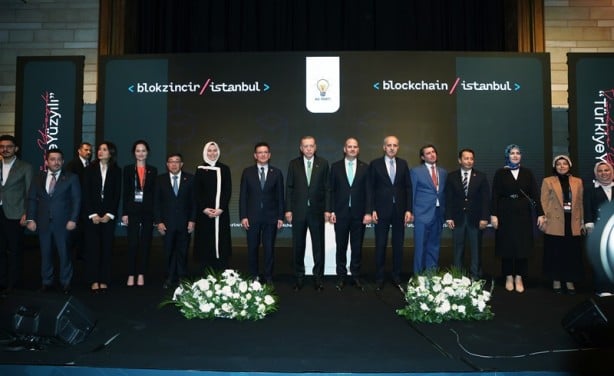 Foto - Cumhurbaşkanı Erdoğan'dan gençlere kripto para uyarısı