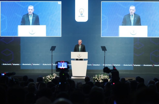 Foto - Cumhurbaşkanı Erdoğan'dan gençlere kripto para uyarısı