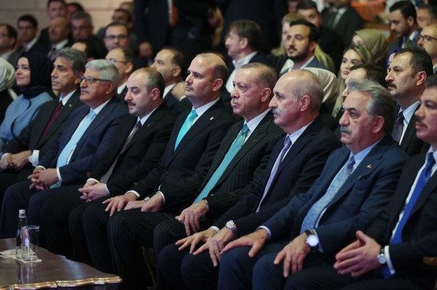 Foto - Cumhurbaşkanı Erdoğan'dan gençlere kripto para uyarısı