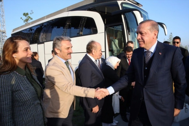 Foto - Cumhurbaşkanı Erdoğan'dan gençlik festivaline ilgi
