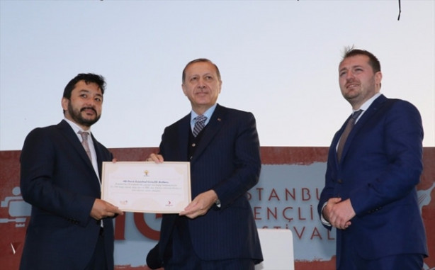 Foto - Cumhurbaşkanı Erdoğan'dan gençlik festivaline ilgi