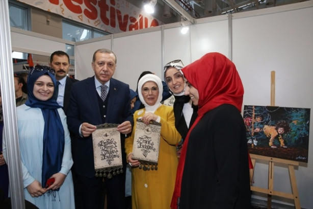 Foto - Cumhurbaşkanı Erdoğan'dan gençlik festivaline ilgi