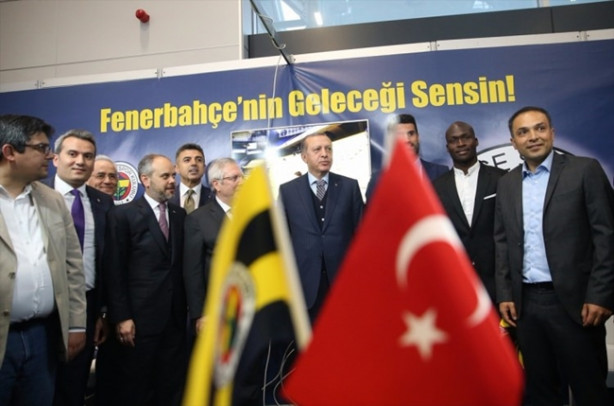 Foto - Cumhurbaşkanı Erdoğan'dan gençlik festivaline ilgi