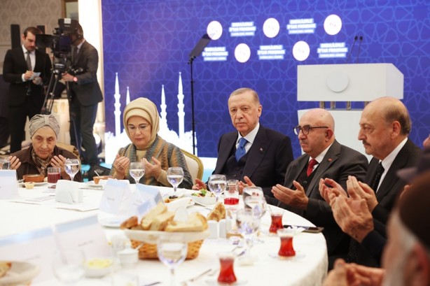 Foto - Cumhurbaşkanı Erdoğan'dan muhalefete tepki: Para dilenecekler