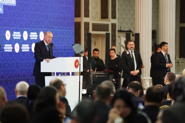 Cumhurbaşkanı Erdoğan'dan muhalefete tepki: Para dilenecekler