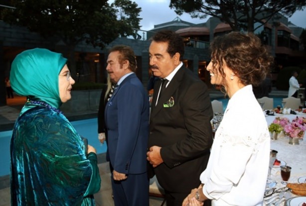 Foto - Cumhurbaşkanı Erdoğan'dan sanatçı ve sporculara iftar