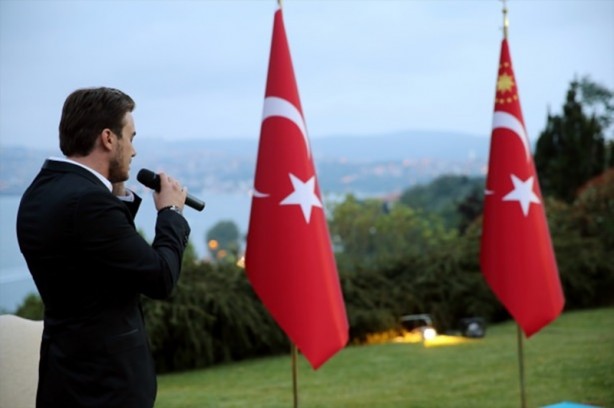 Foto - Cumhurbaşkanı Erdoğan'dan sanatçı ve sporculara iftar