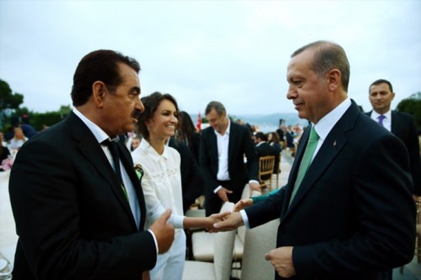 Foto - Cumhurbaşkanı Erdoğan'dan sanatçı ve sporculara iftar