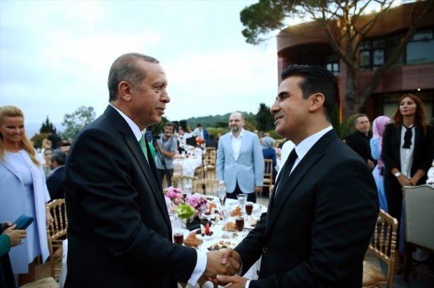 Foto - Cumhurbaşkanı Erdoğan'dan sanatçı ve sporculara iftar