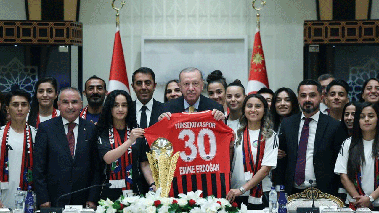 Cumhurbaşkanı Erdoğan'dan sürpriz kabul