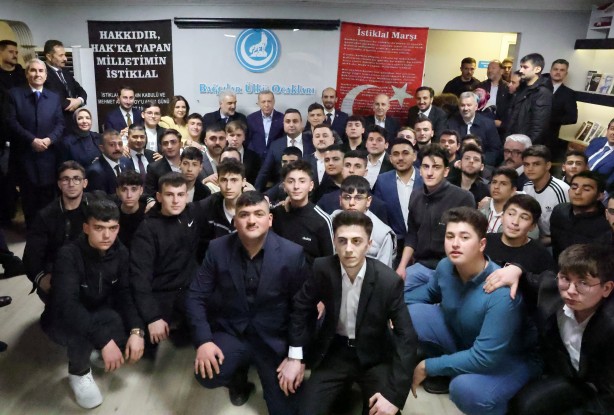 Foto - Cumhurbaşkanı Erdoğan'dan ülkü ocaklarına ziyaret