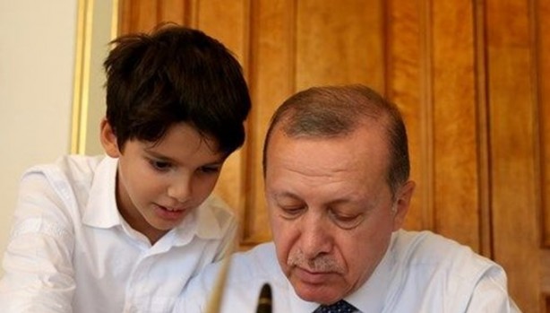 Foto - Cumhurbaşkanı Erdoğan’ı havalara uçuran gelişme! 9. kez dede oldu! Bebeğe bakın ne isim verdiler