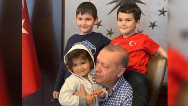Foto - Cumhurbaşkanı Erdoğan’ı havalara uçuran gelişme! 9. kez dede oldu! Bebeğe bakın ne isim verdiler
