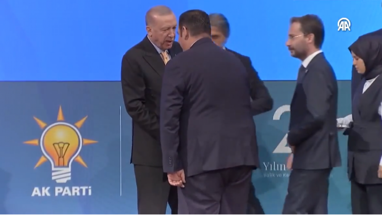 Cumhurbaşkanı Erdoğan'ın AK Parti'ye katılan isme yaptığı uyarı gündem oldu