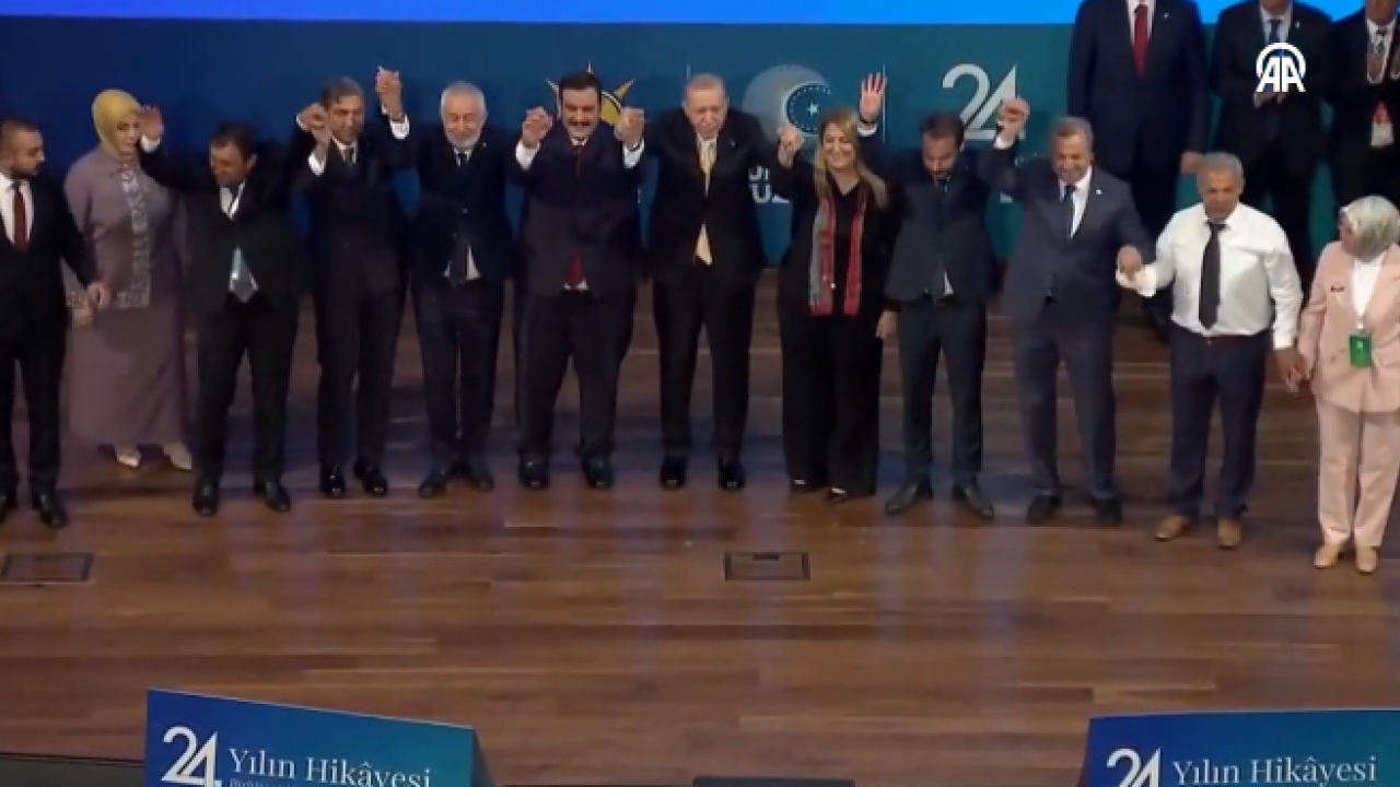 Foto - Cumhurbaşkanı Erdoğan'ın AK Parti'ye katılan isme yaptığı uyarı gündem oldu